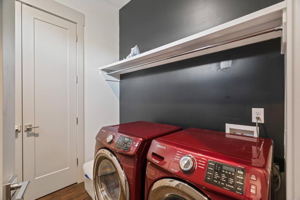 King Bed, Balcony, Covered Patio & Firepit! 8 Minutes From Broadway Nashville Exterior photo